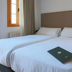 Tugasa El Almendral Hotel